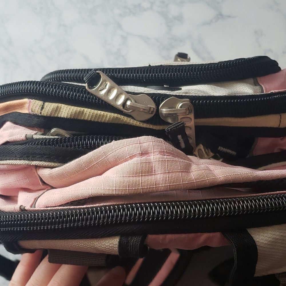 High Sierra Book Bag - Picture 4 of 10